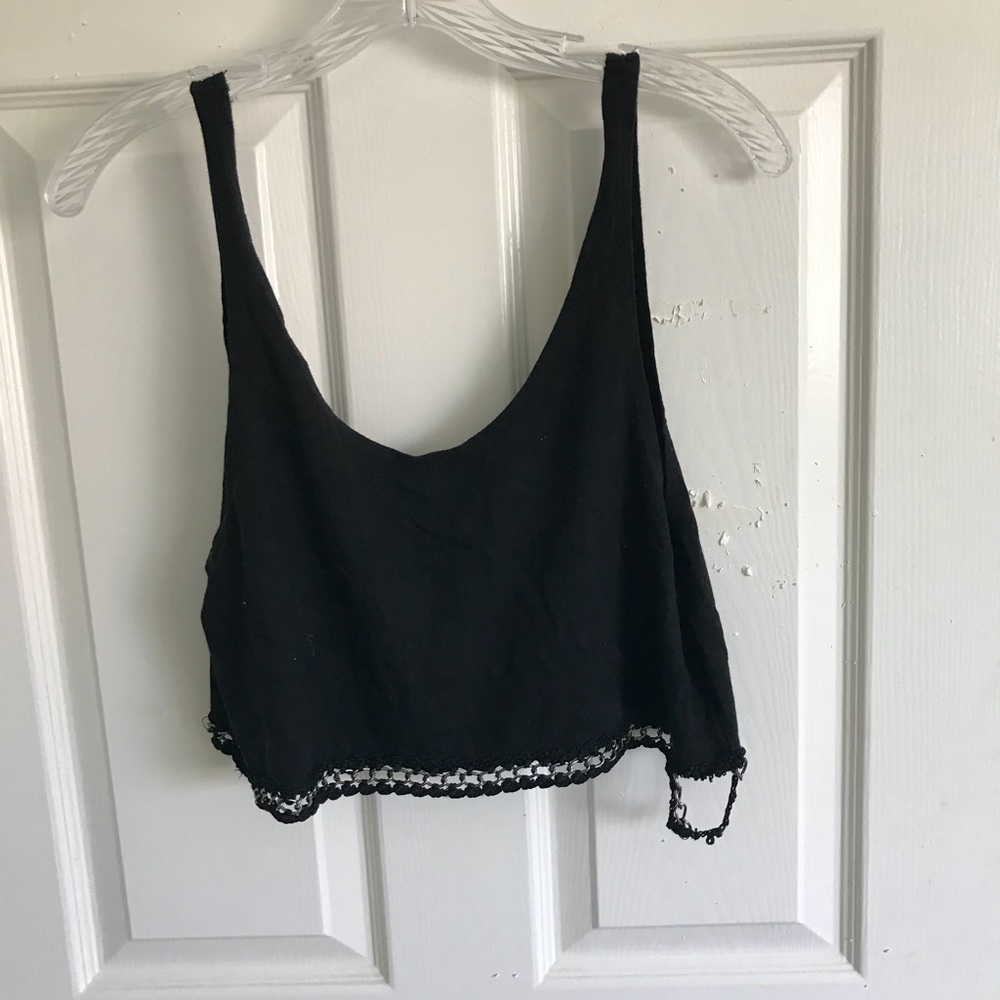 LF Emma and Sam cropped tank
